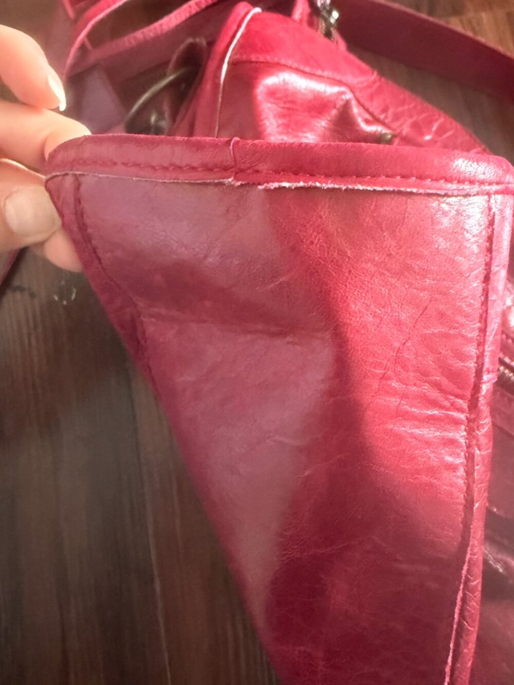 Balenciaga Red Leather le city motorcycle bag - Picture 6 of 9